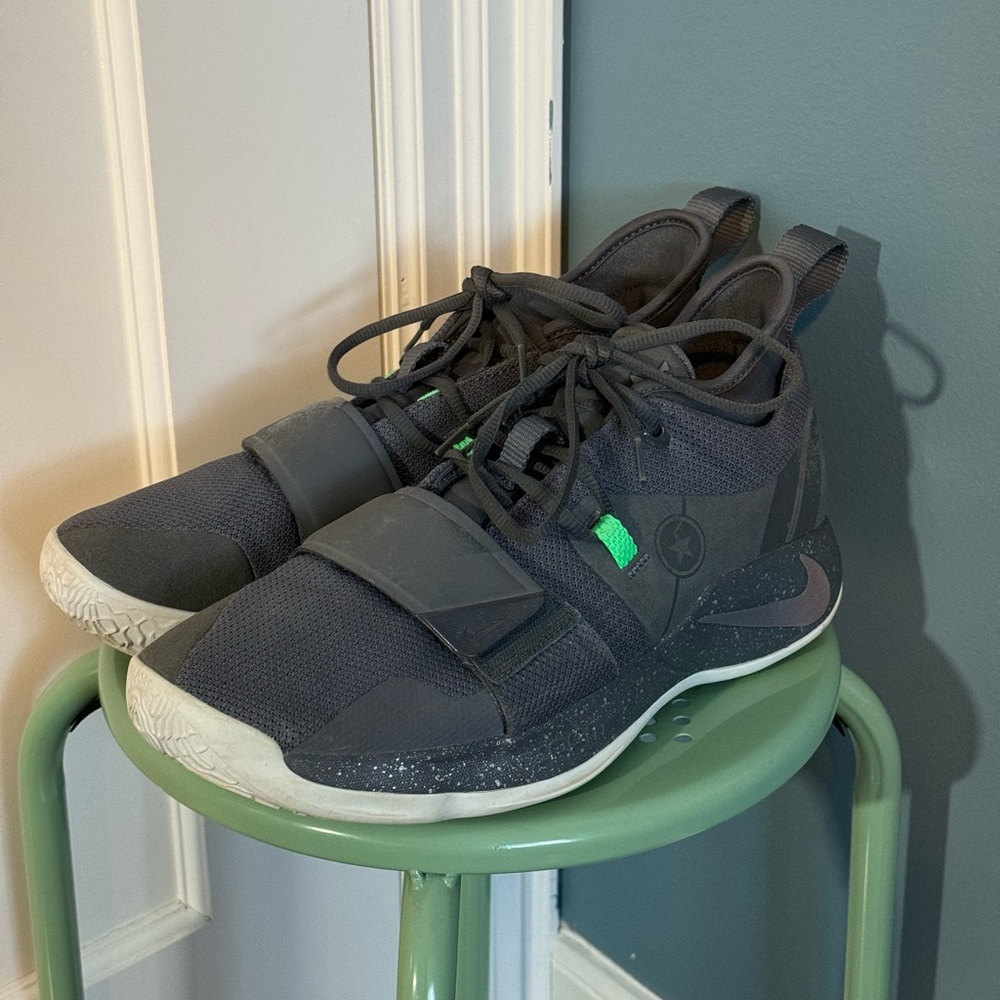 Nike PG 2.5 - Size 10.5